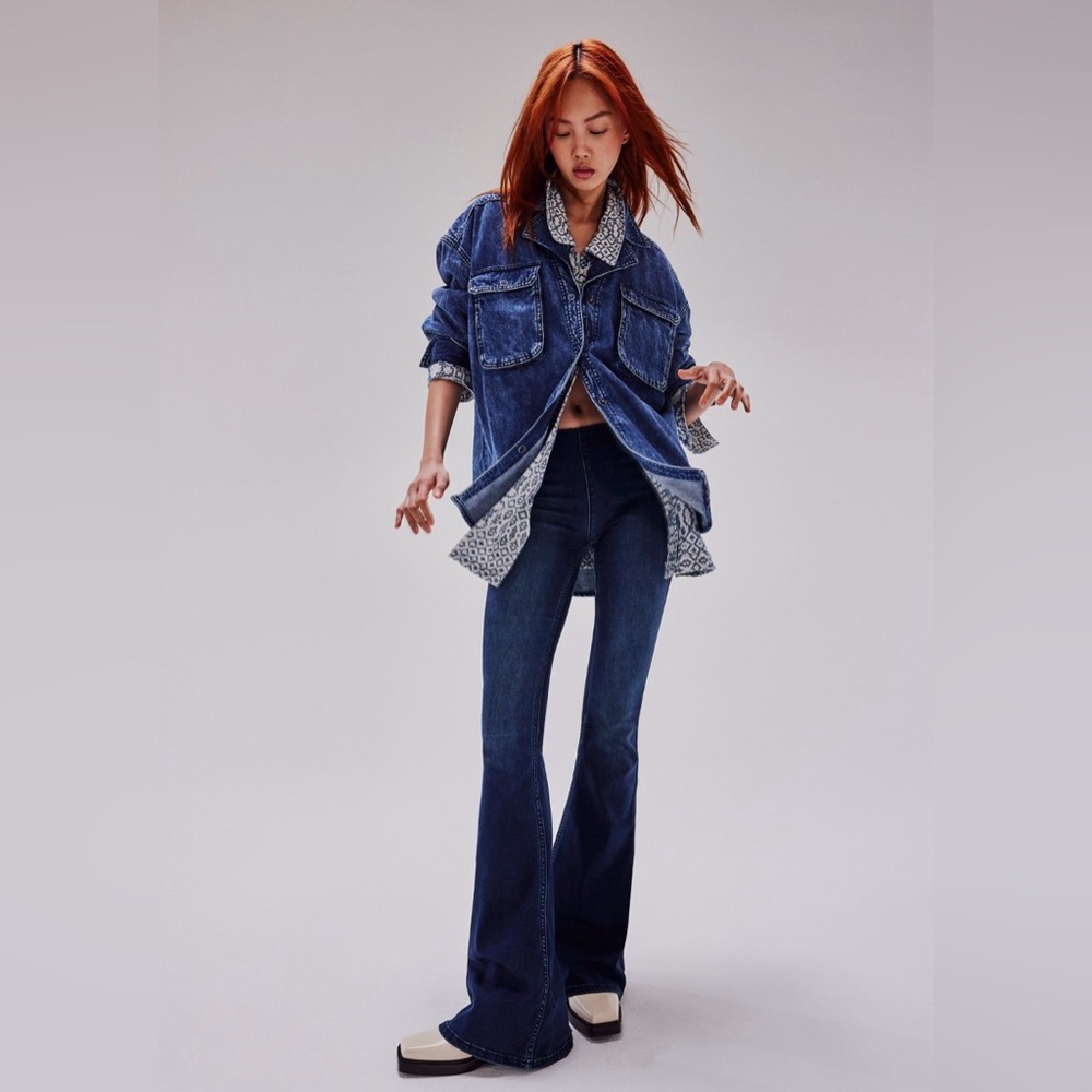 Free People We The Free Penny Pull-On Flare Jeans *Rich Blue -Size 34 NWT